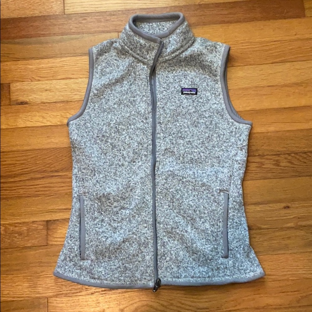 NWOT Women’s Patagonia vest, gray, M